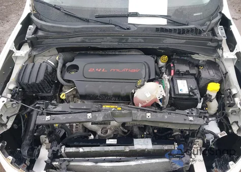 2017 Jeep Renegade Sport 4X4 from USA, damaged, VIN ZACCJBAB0HPG65461